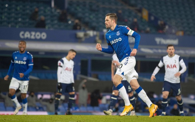 宣布了一项 宣布了一项